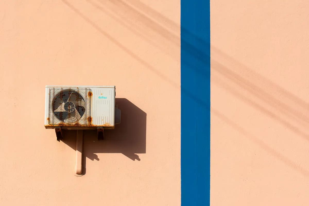 HVAC contractor working in Perth, WA