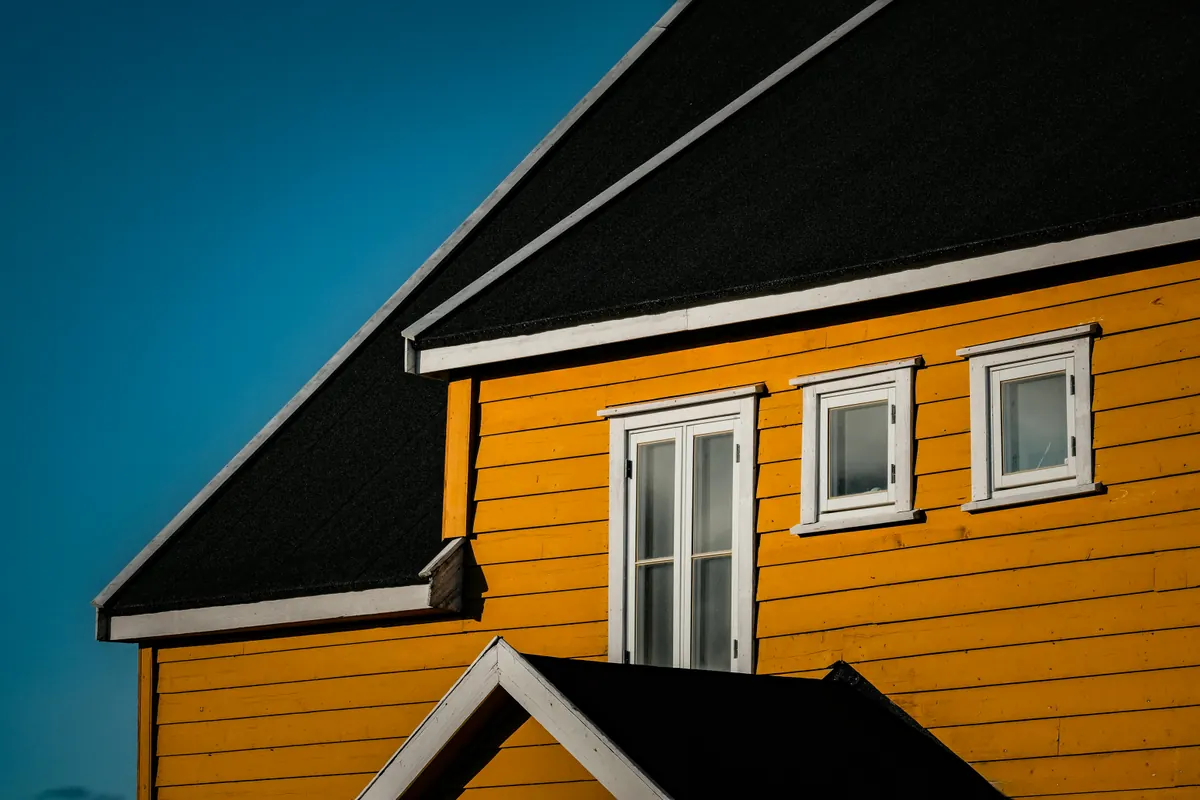 Painting contractor working in Oklahoma City, OK