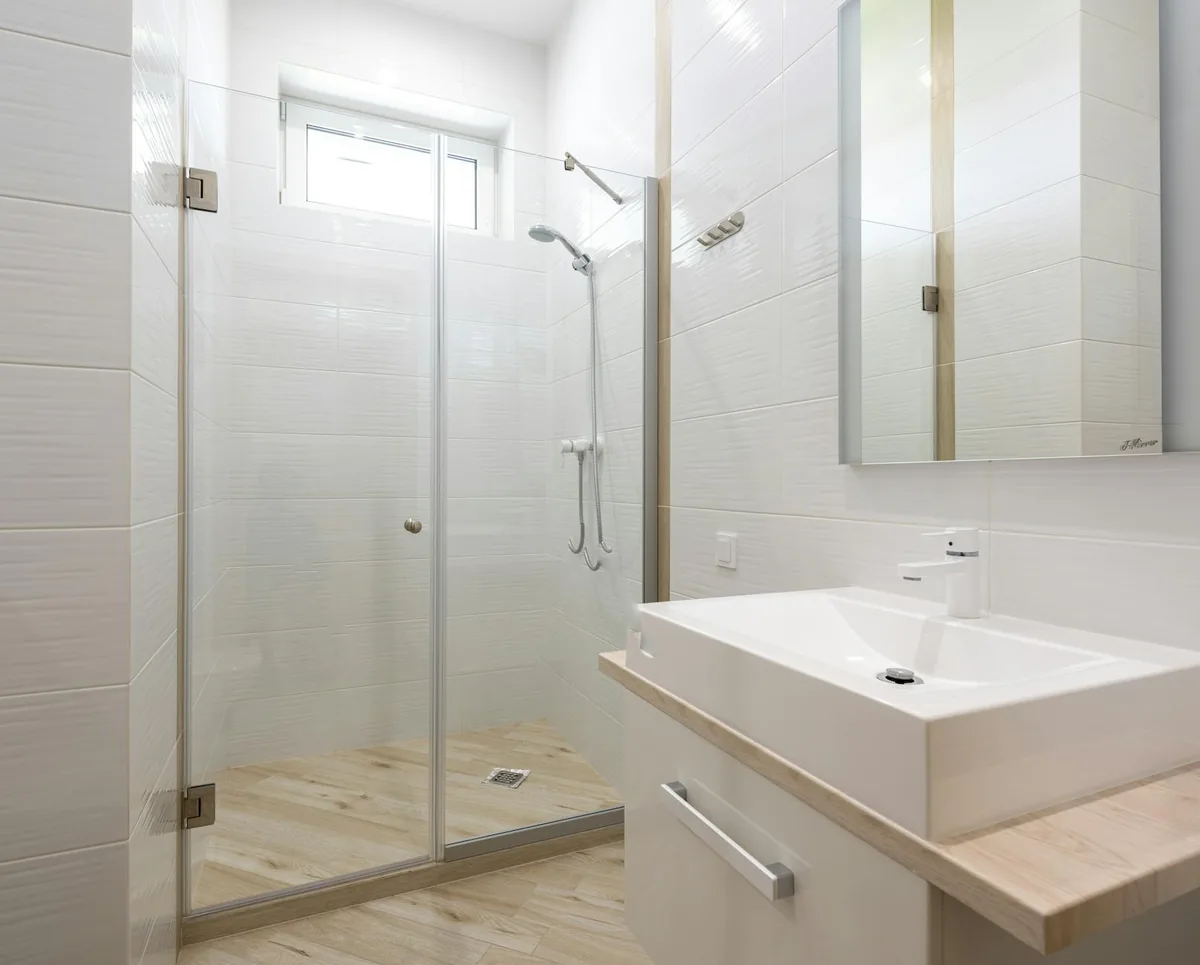 Plumbing contractor working in Colorado Springs, CO