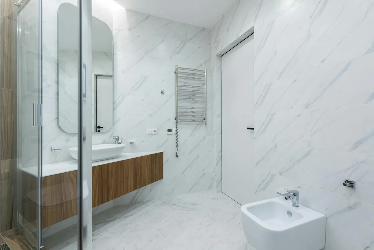 Plumbing contractor working in Minneapolis, MN