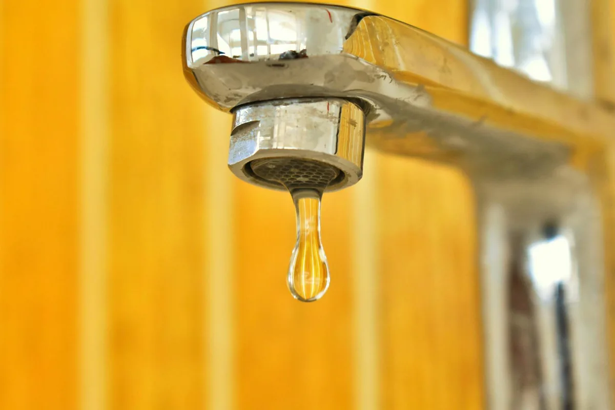 Plumbing contractor working in Newark, NJ