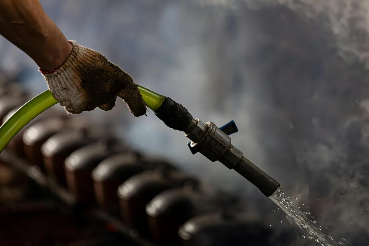Plumbing contractor working in Sacramento, CA
